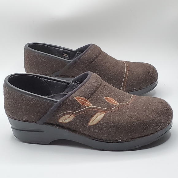 Dansko Felt Leaf Pattern Clog size 39 US 8.5 / 9 - Picture 15 of 15